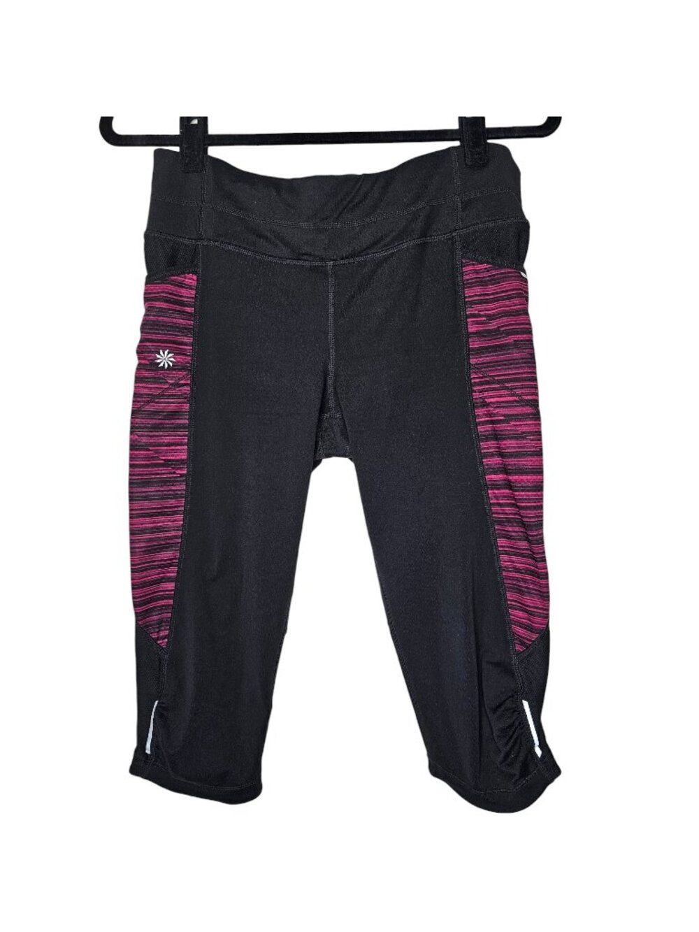 Athleta M Black Athletic Capri Legging Active Reflective Gym Yoga BeFree Knicker